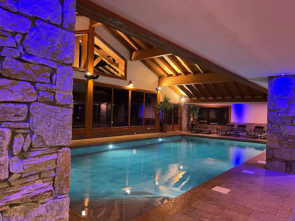 8 Les Chalets De Léana Pool ONLY For MF Blog