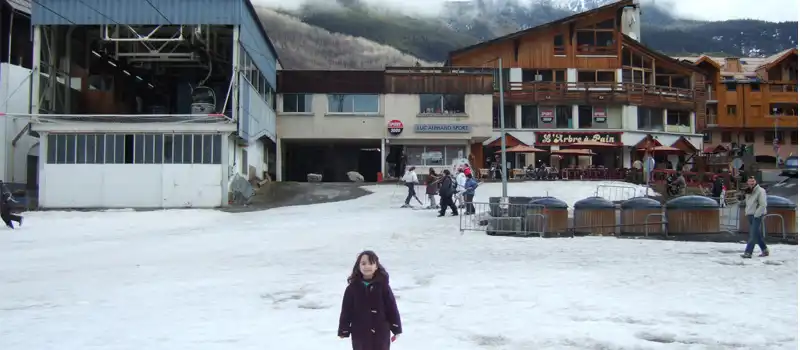 Family Skiing in Serre Chevalier 2008