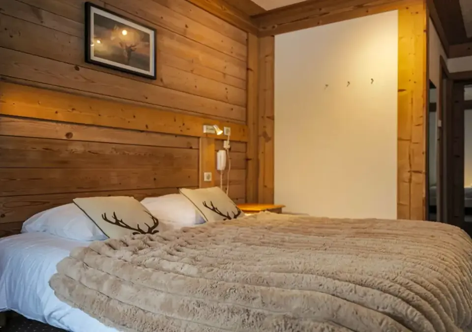 Hotel Le Cret-Morzine-Typical room (2).webp