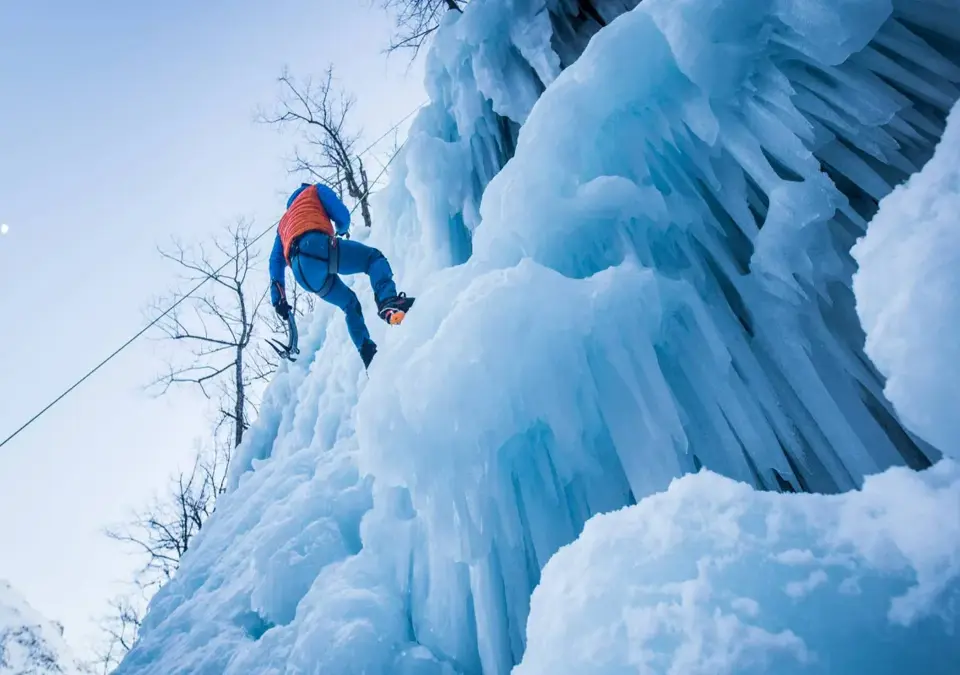 Samoens-Grand Massif-Ice climing.webp