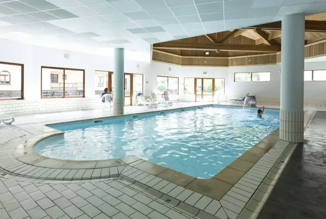 l'Oree des Piste-St Sorlin d'Arves-Indoor pool (1).webp