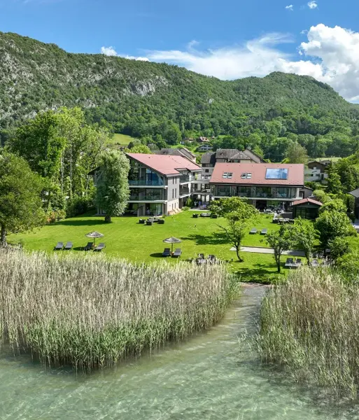 Villa Caroline, Lake Annecy (hotel) - Access to lake