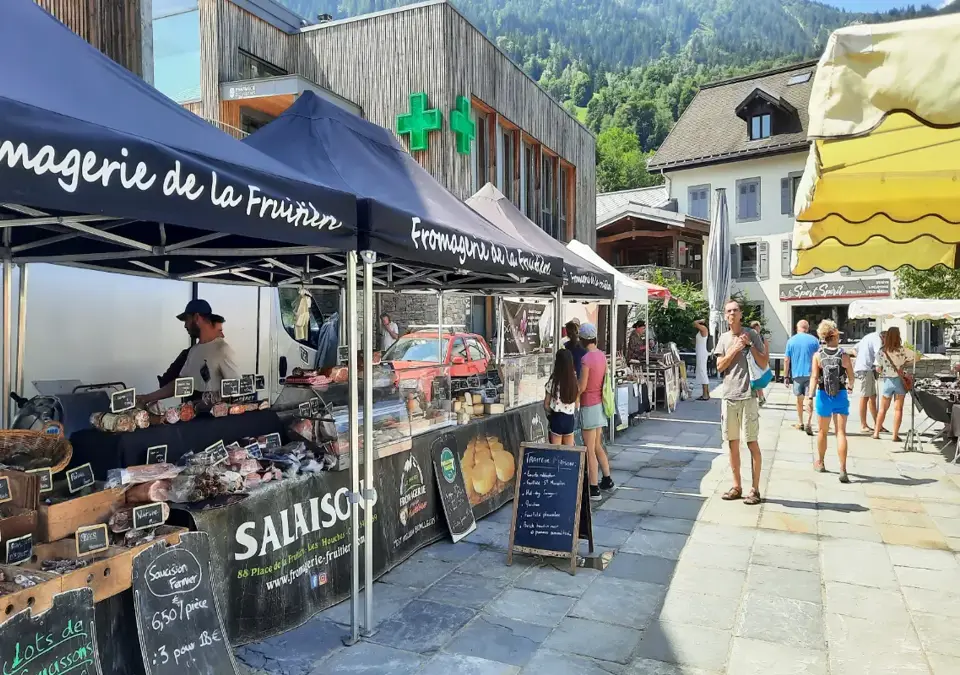 Les Houches-Mont Blanc-Market (1).webp