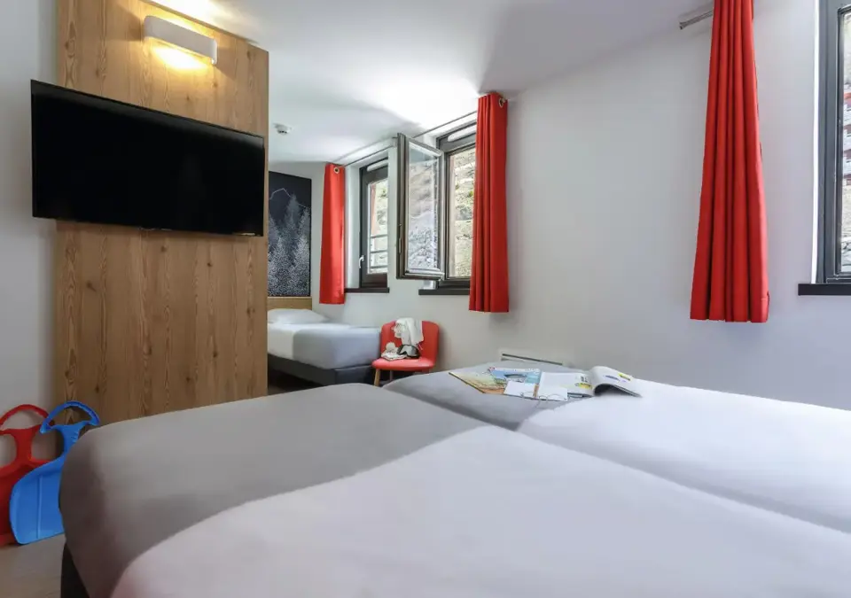 Les Cimes du Soleil-Avoriaz-Premium room (7).webp