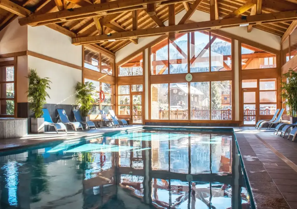 La Reine des Pres-Samoens-Indoor pool (3).webp