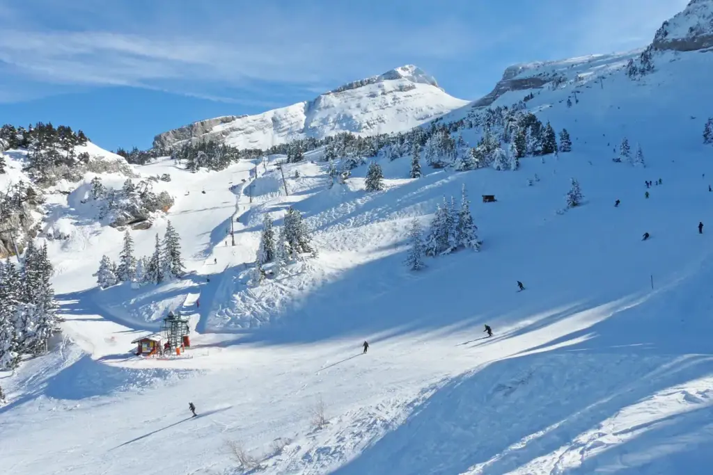 Villard de Lans ski slopes.webp