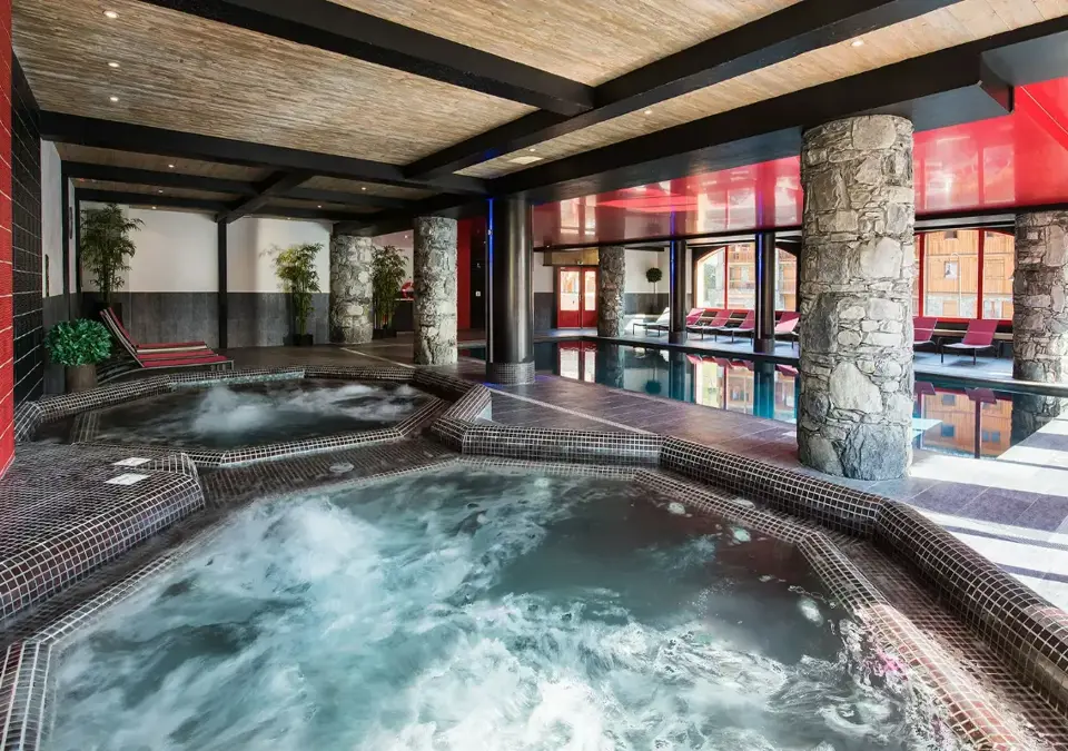 Le Telemark-Tignes le Lac-Hot tub (1).webp